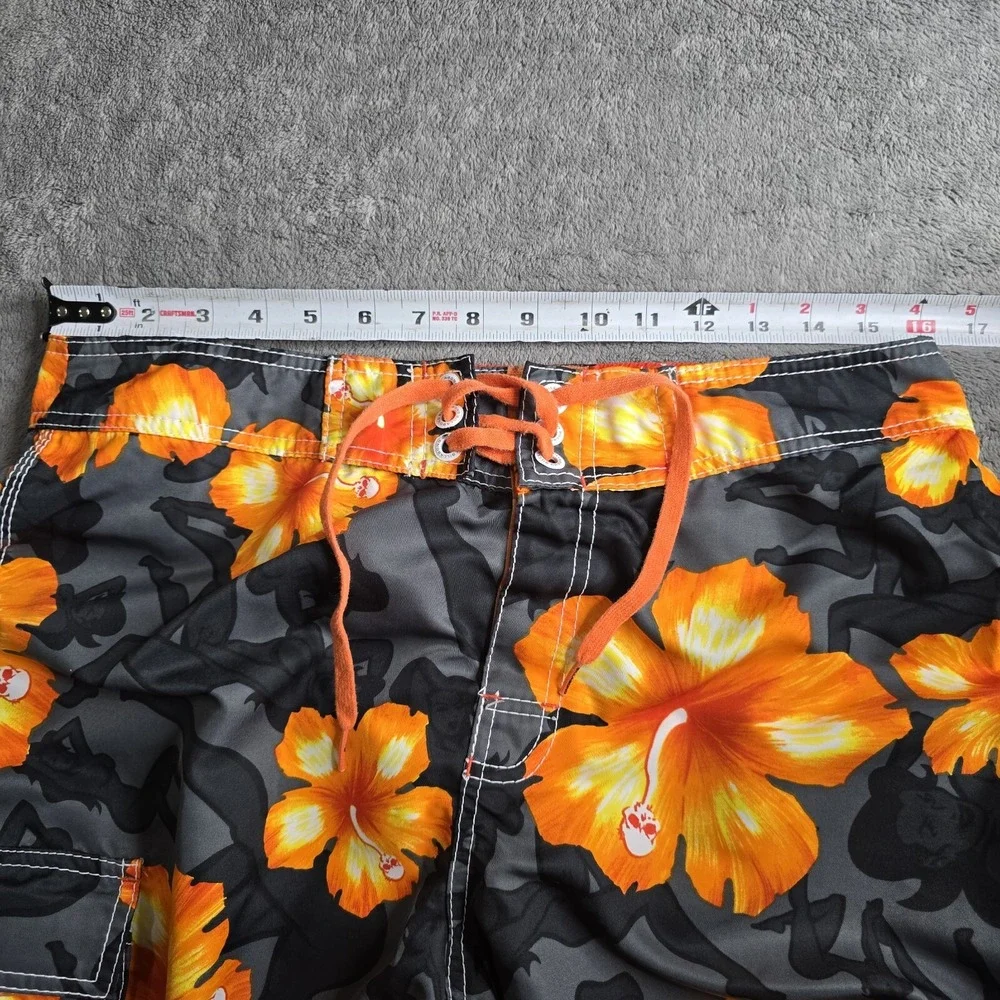 Billabong Floral Hibiscus Skull Pin Up Girl Boardshoarts Mens 33 (32) Orange